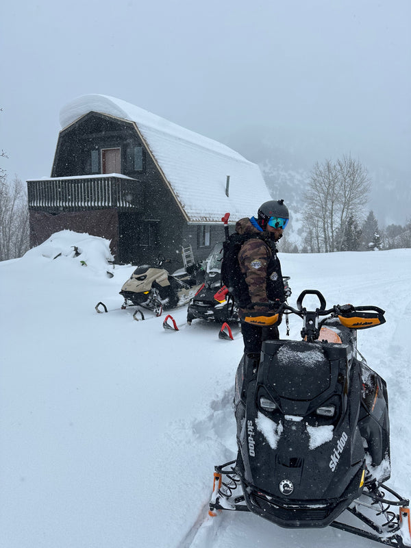 Snowy cabin for the conditions and build log